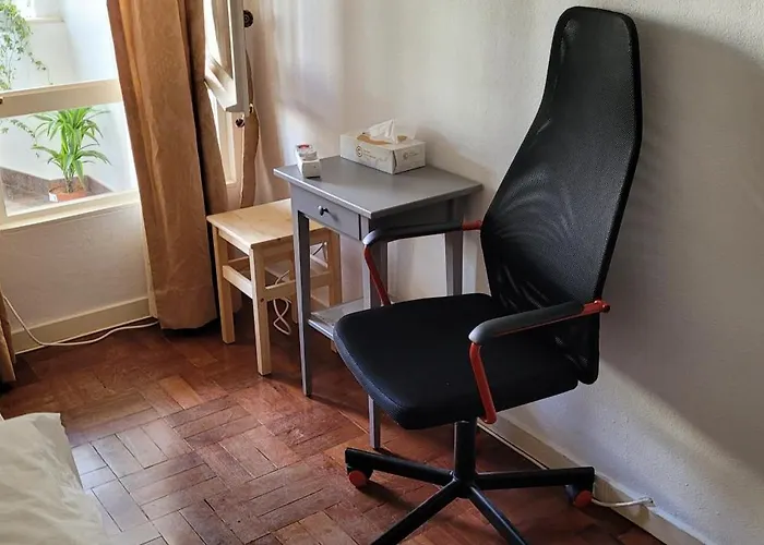 Cozy Near Metro & Airport *