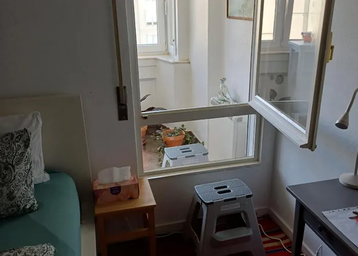 Cozy Near Metro & Airport Quarto em Acomodações Particulares *