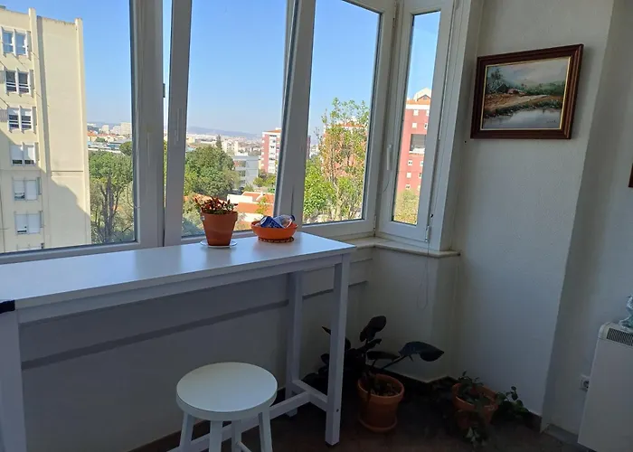 Cozy Near Metro & Airport