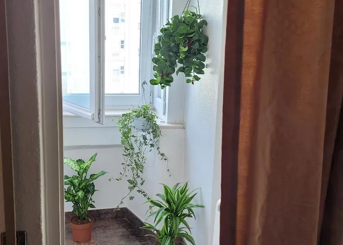Cozy Near Metro & Airport Accommodatie bij particulieren Lissabon